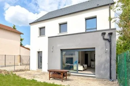 Maison de plain-pied de 98 m² à La Ferté-sous-Jouarre