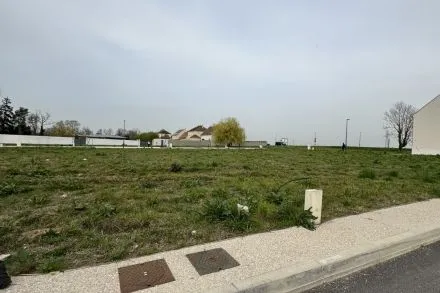 Terrain à bâtir de 280 m² à Chalifert