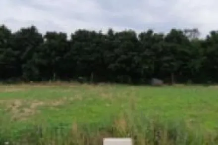 Terrain à bâtir de 400 m² à Bruyères-le-Châtel