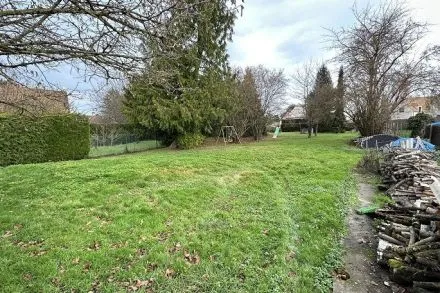 Terrain à bâtir de 600 m² à Gambais