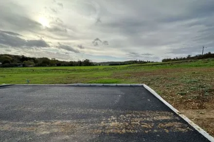 Terrain à bâtir de 884 m² à Saint-Georges-Motel
