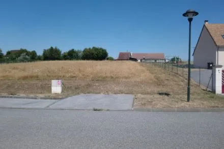 Terrain à bâtir de 589 m² à Thiron-Gardais